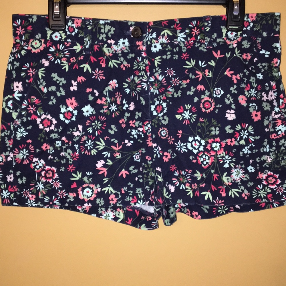 Gap shorts